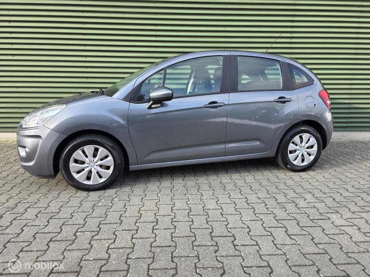 Zwarte Citroën C3 1.4 Dynamique uit 2010